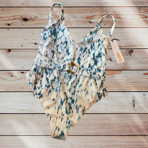 🌺AMUSE SOCIETY 🌺 ANDHRA PATOLA ONE PIECE